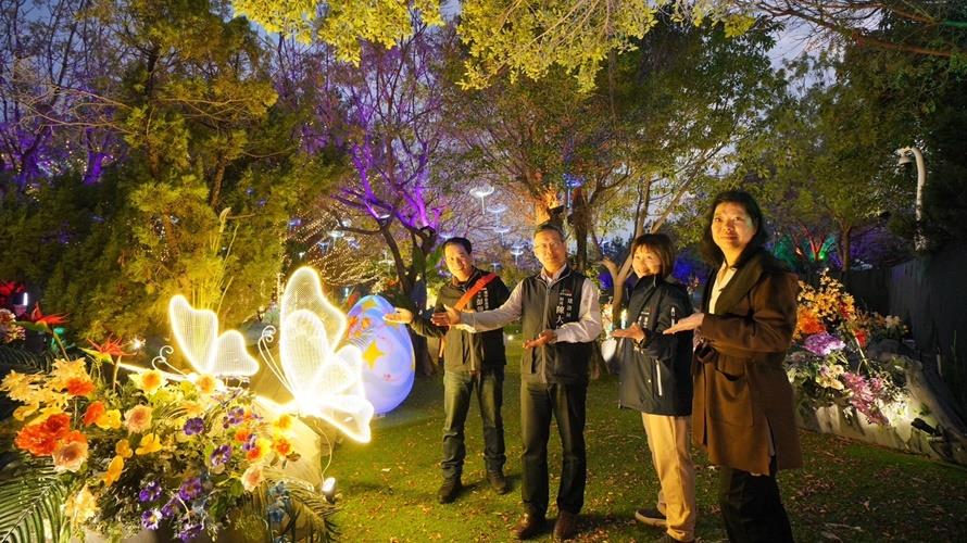 中台灣元宵燈會魔幻燈區龍之異次元。(圖/台中市政府提供)