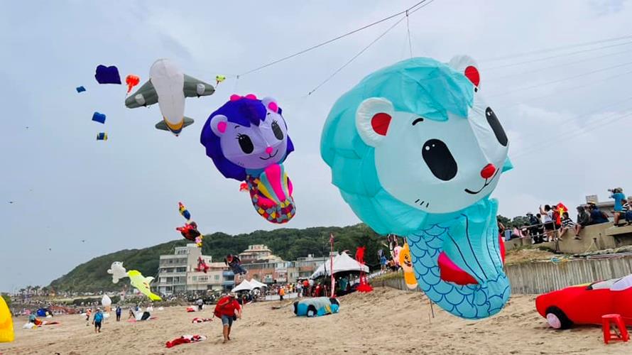新北市風箏節在白沙灣登場。(圖/翻攝新北市北海岸國際風箏節臉書)