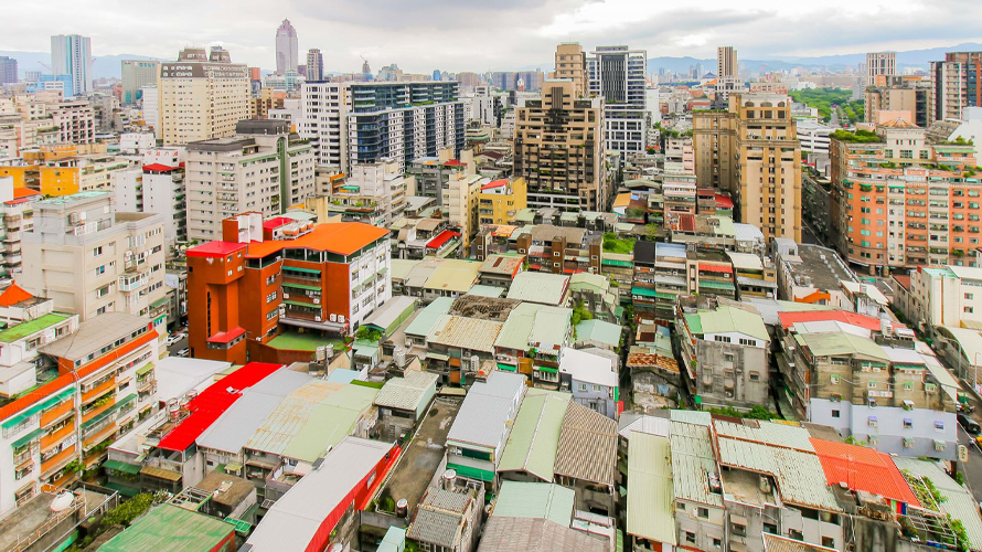 永慶房產集團指出，在近10年間台北市屋齡超過30年的住宅交易占比從31.9%擴大至54.7%，成為當前台北市房市交易的主流。(房市示意圖)