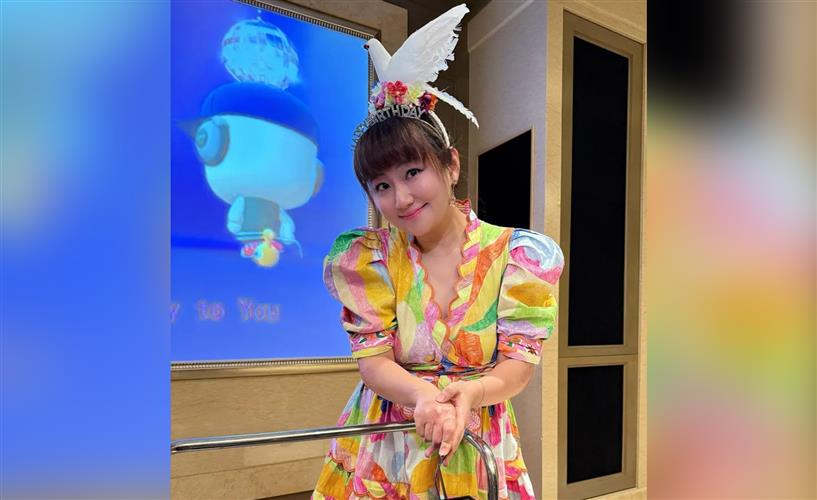 Selina開心慶祝43歲生日。(圖/摘自IG)
