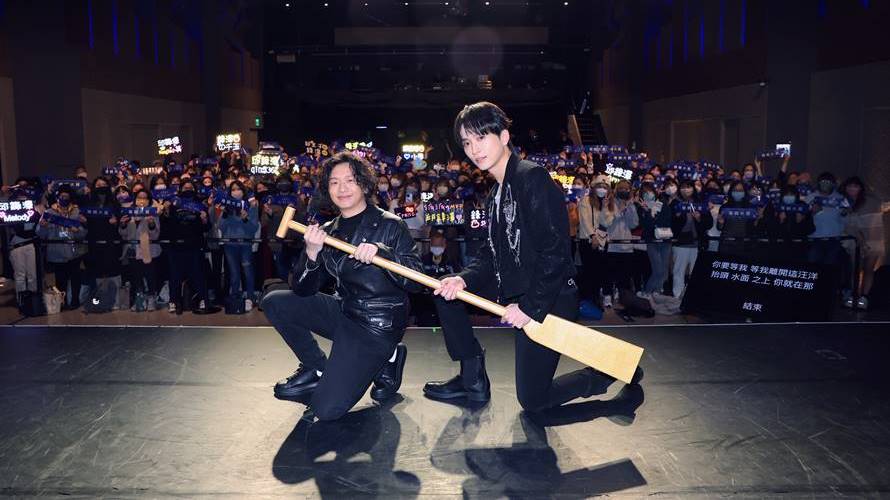 邱鋒澤暌違2年發行新專輯。（圖／原音兄弟提供）