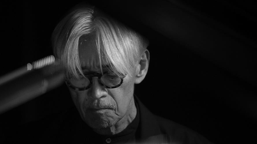 《坂本龍一:OPUS》記錄坂本龍一人生曲目。(圖/采昌提供)