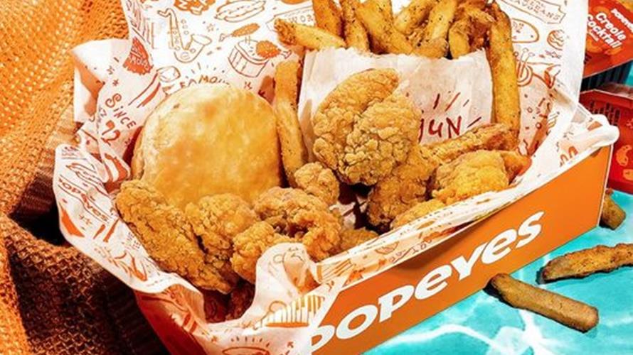 Popeyes是全世界知名的炸雞品牌。(圖/翻攝Popeyes臉書)
