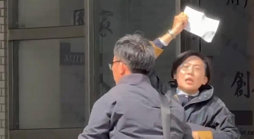林岱樺涉政治獻金、詐領助理費遭搜索！高喊「政治干預司法」