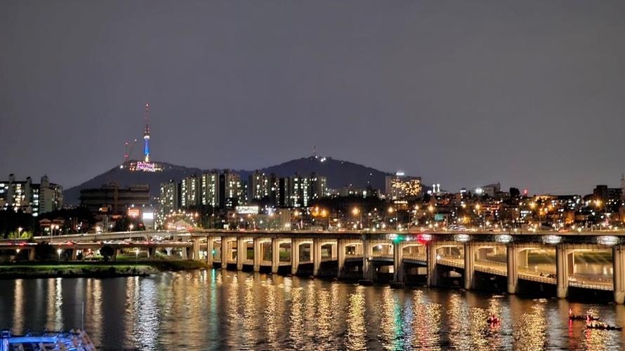 首爾夜景新景點。(圖/翻攝首爾市政府臉書)