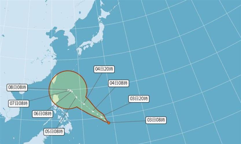 熱帶性低氣壓TD26上午形成,最快今晚升級成22號颱風銀杏。(圖/摘自中央氣象署網站)