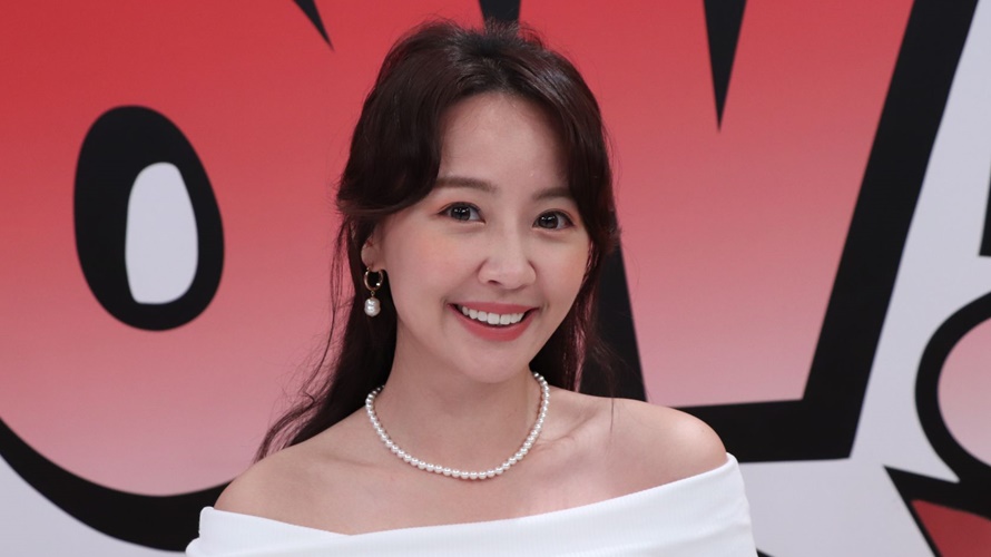 女星賴薇如穩交男友一年，才發現自己是小三。（圖／中天提供）