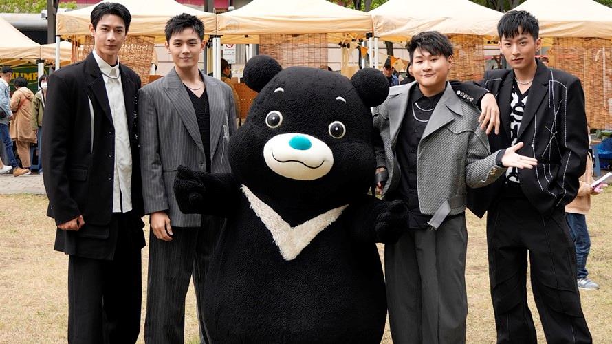 人氣男團IT BOYZ則將與榮獲臺灣與國際多個獎的的A Cappella歐開合唱團跨界合演。(圖/TVBS提供)