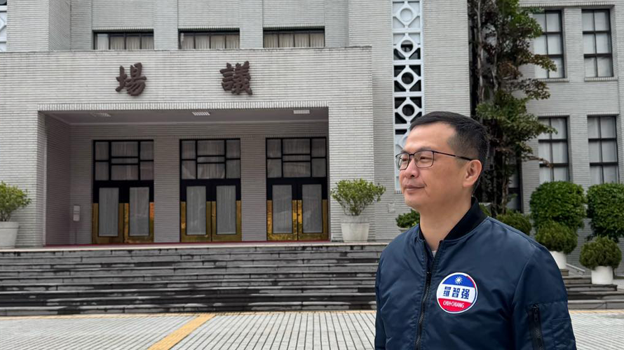 羅智強：從政治風暴到生活日常，面對挑戰仍不忘初心