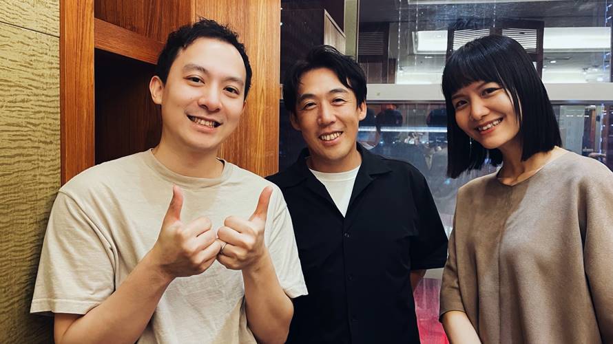 小提琴手罡愷、《那個男人》電影導演石川慶、團長致潔合影。（圖／政駒實業提供）