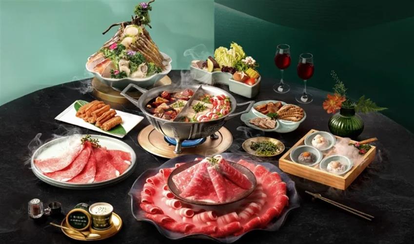 青花驕將進駐CITYLINK南港店,凡戶籍地、工作場域於南港或內湖,憑身分證或名片,消費贈青花椒特色綜合丸。(圖 / 王品提供)