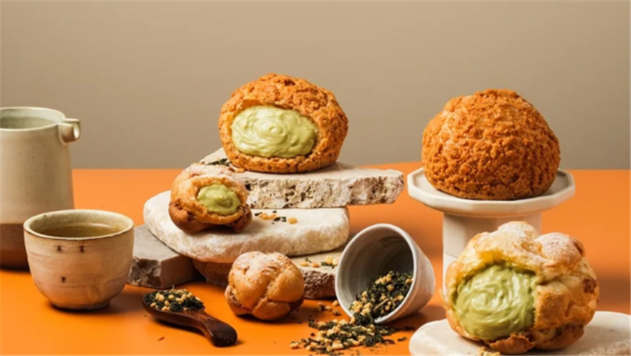 「玄米茶歐蕾泡芙」再度限時回歸。(圖／beard papa