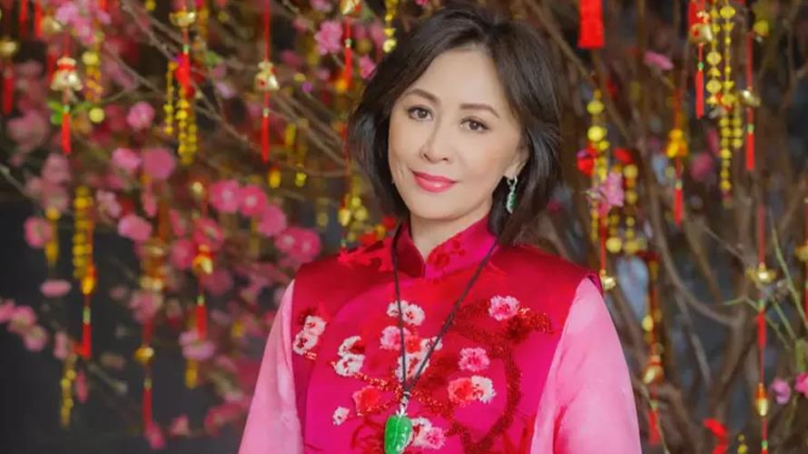 劉嘉玲情人節出席活動。(圖/摘自劉嘉玲IG)