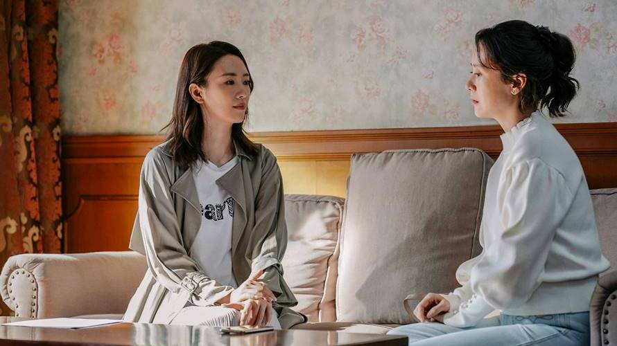 童瑤（左）、海清 《心居》掀「姑嫂大戰」。（圖／中天娛樂台提供）