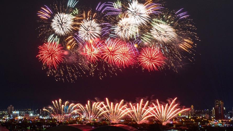 國慶焰火是台中夜空最美的詩篇。(圖/翻攝TCPB局長室臉書)