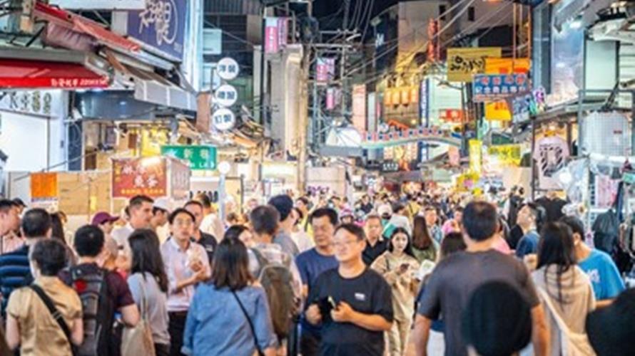 逢甲夜市不少美食。(圖/台中市政府提供)