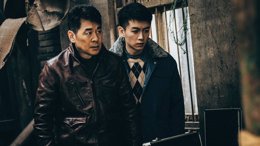 陳建斌和陳曉首次搭檔刑警師徒檔。（圖／愛奇藝國際站提供）