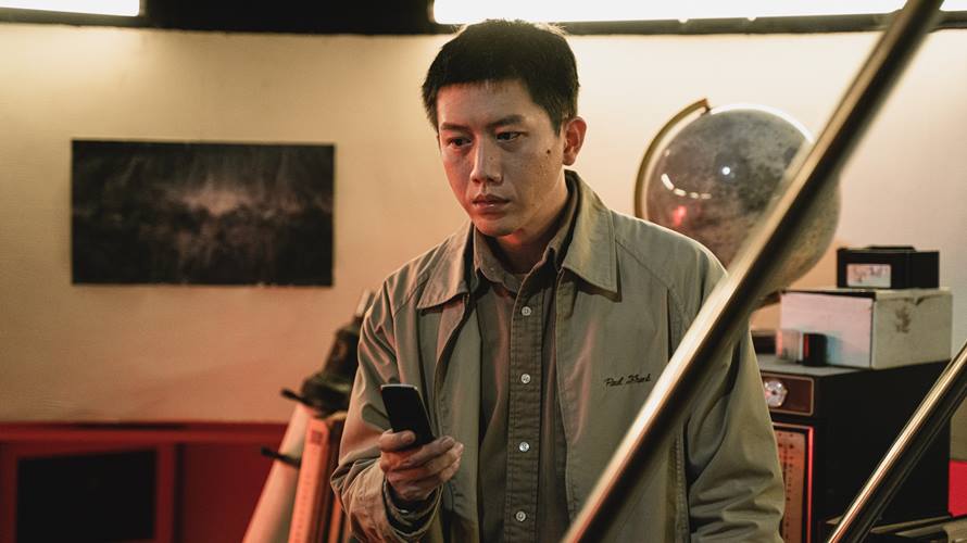 莫子儀在《溟溟》中飾演天文學家。（圖／華映提供）