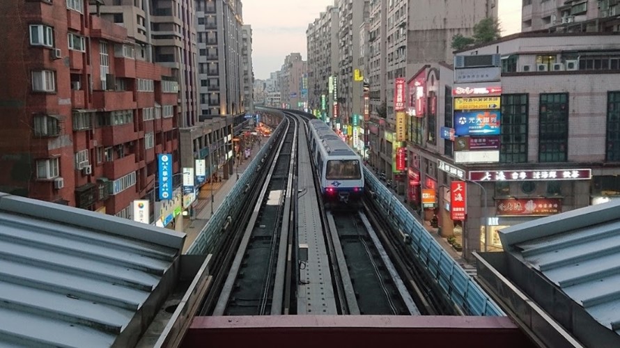 捷運宅已成為民眾購屋時的偏好房型之一。圖/Google Maps