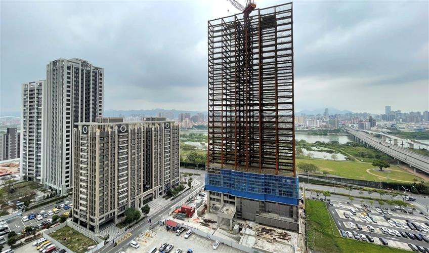 2024上半年新北市十大預售熱銷建案,平均單價幾乎全數站上5字頭。(房市示意圖)