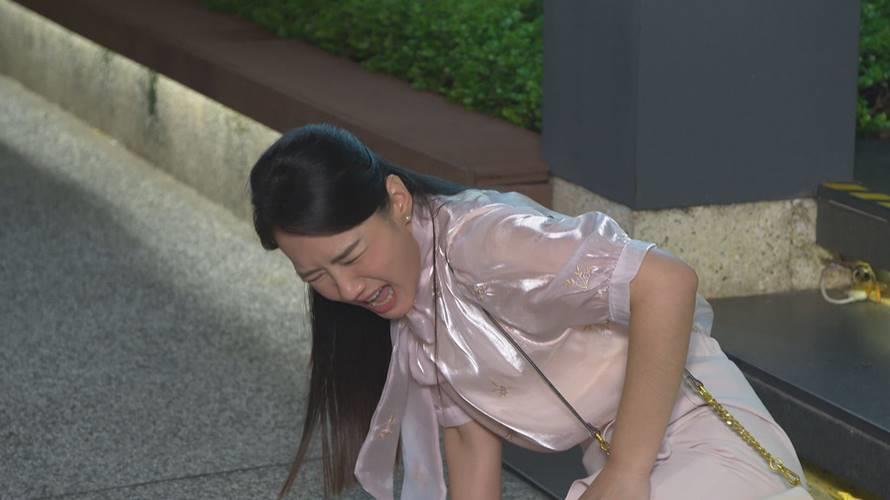 李又汝表示最近都成武行擔當，體力活也造成大小傷不斷。（圖／民視提供）