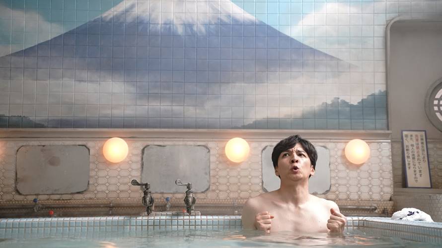 生田斗真在片中裸體演出，貢獻多場澡堂洗澡戲。（圖／采昌國際提供）