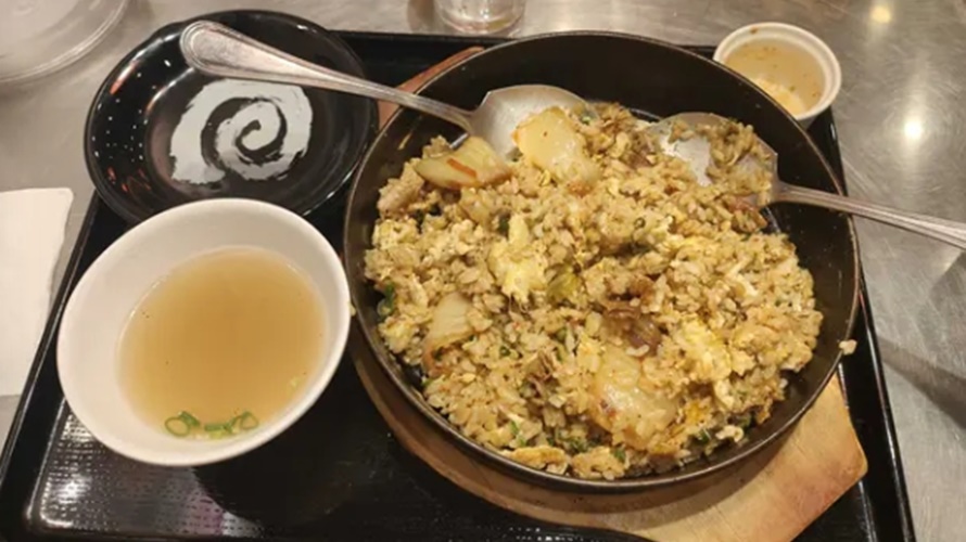花月嵐的炒飯眾人推。(圖/取自Dcard)