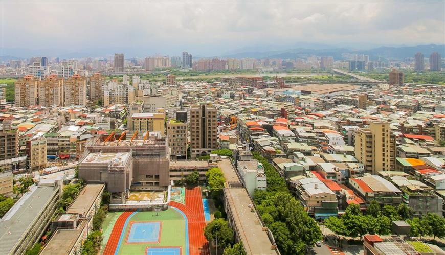 永慶房屋統計財政部不動產仲介業銷售額,今年前四月高達323.97億元,創十年新高。(房市示意圖)